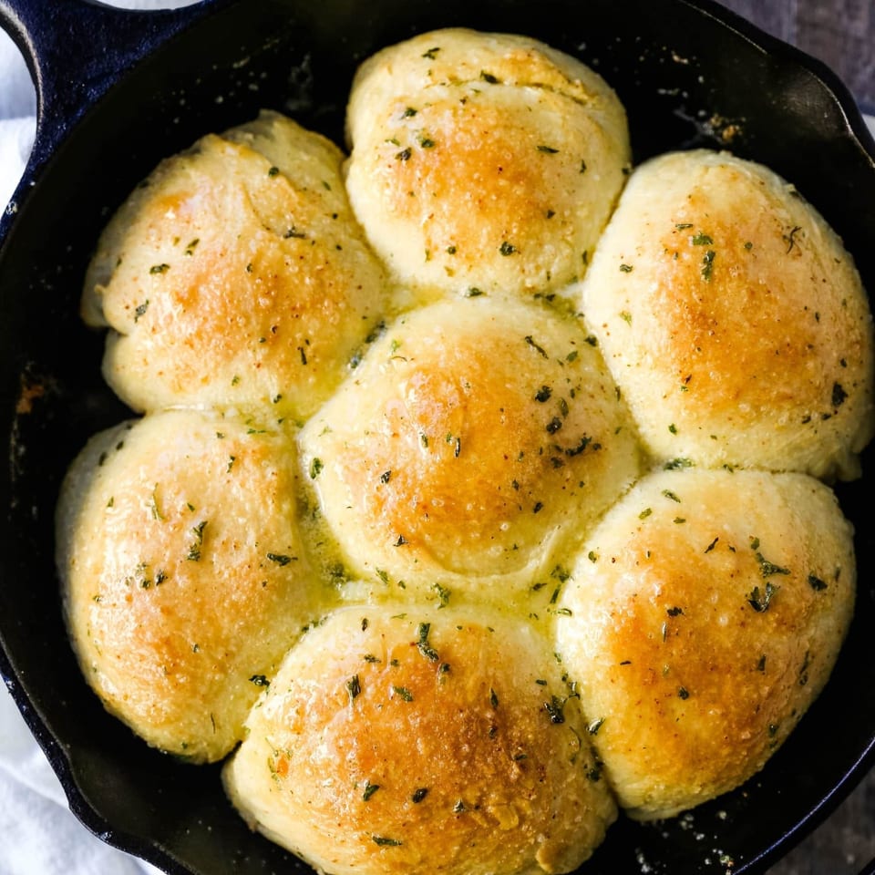 Delicious Garlic Knots